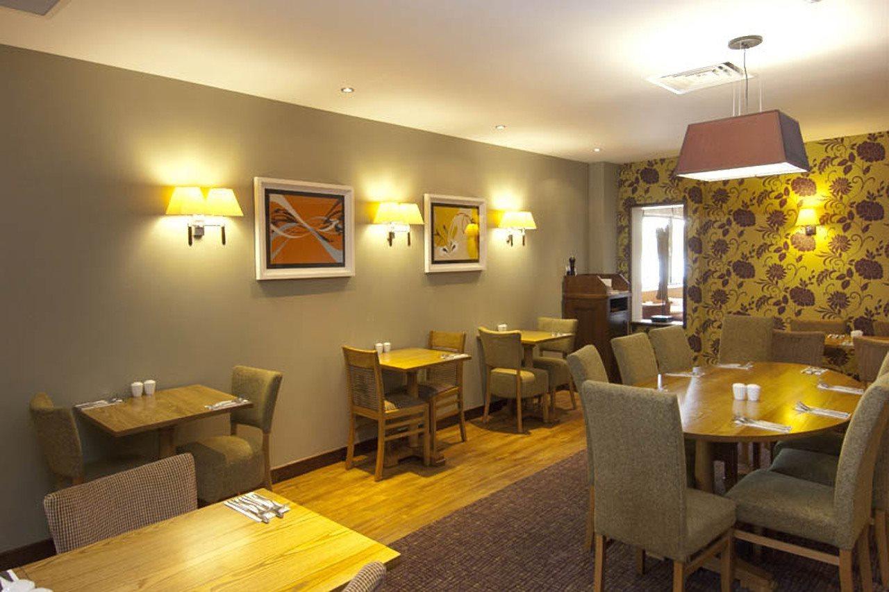 Premier Inn London Hanger Lane Kültér fotó